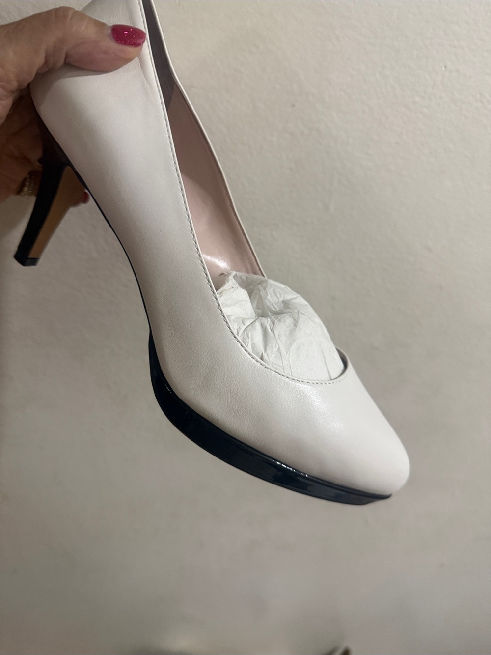 Vince Camuto White and Black Platform Pump